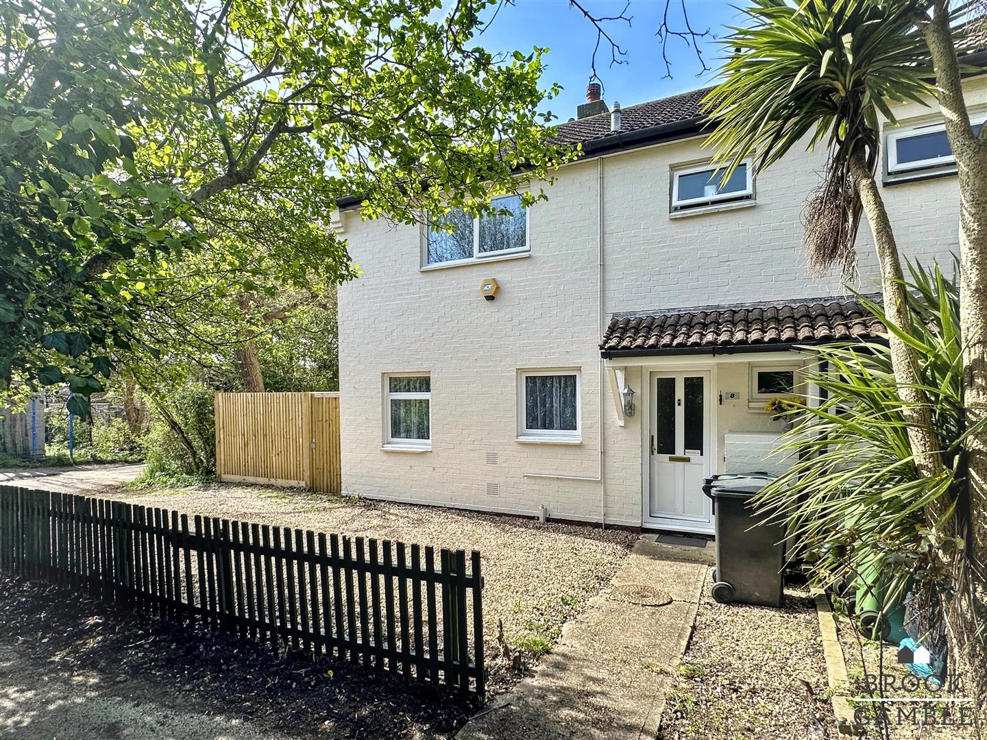 3 Bedroom House. Oulton Close in Eastbourne,  2